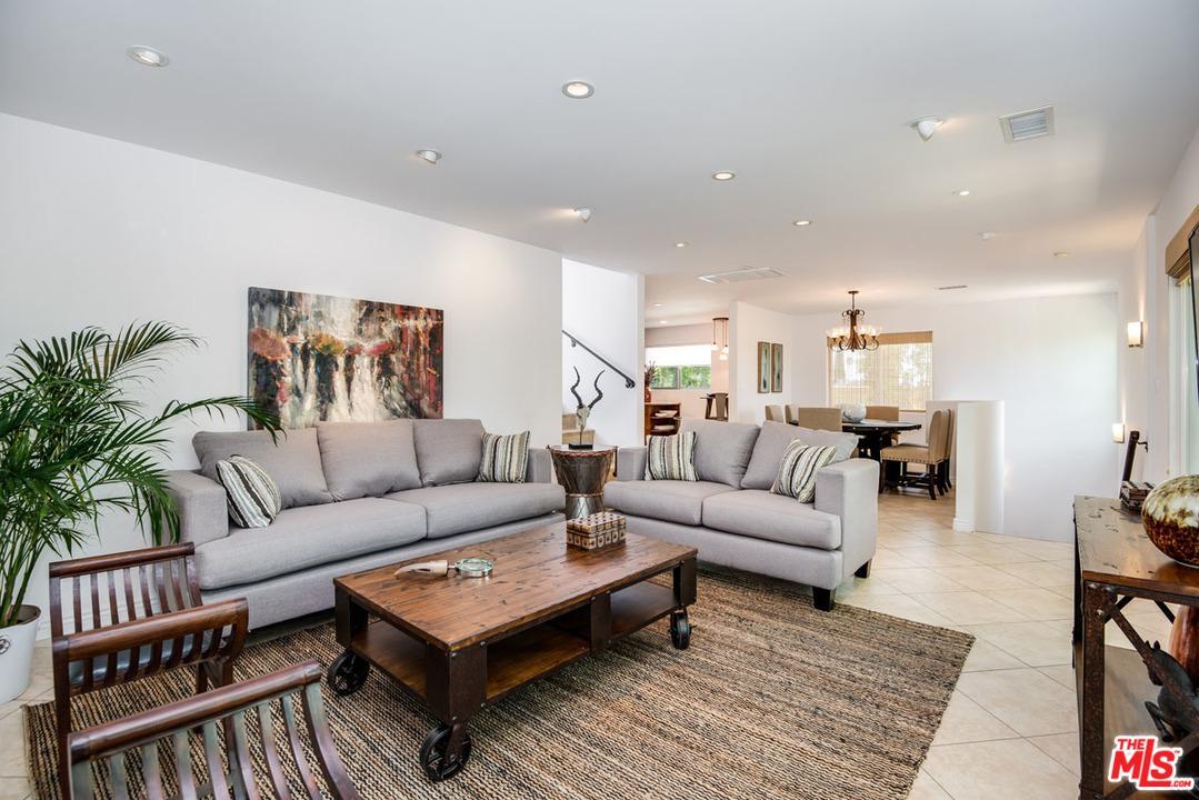 746 La Jolla Avenue - Photo 1