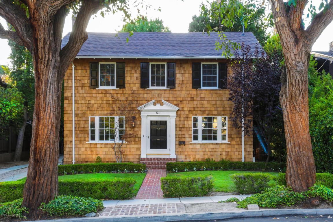 1211 Avoca Avenue - Photo 1