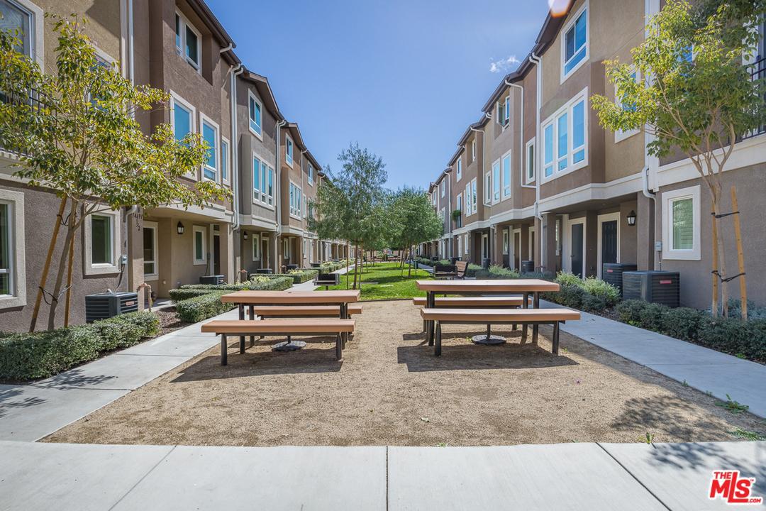 14685 Sherman Way - Photo 1