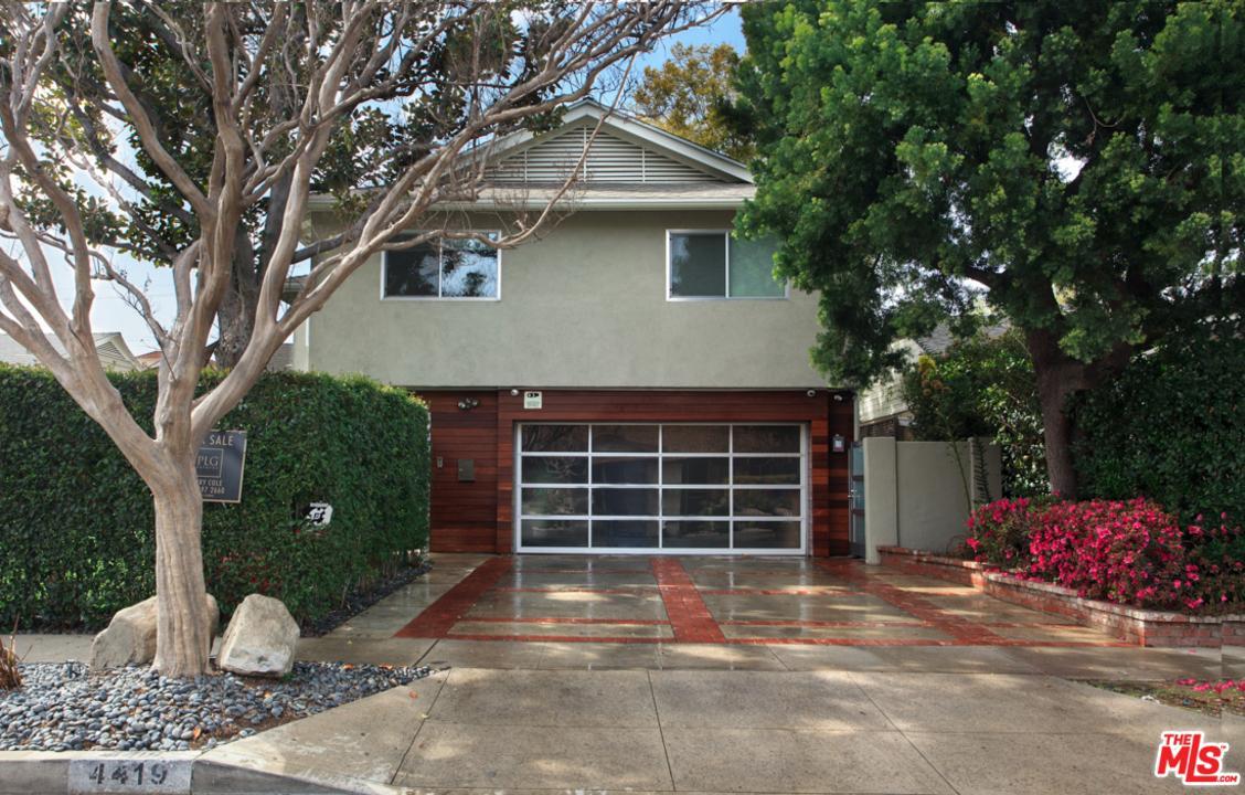 4419 Babcock Avenue - Photo 1