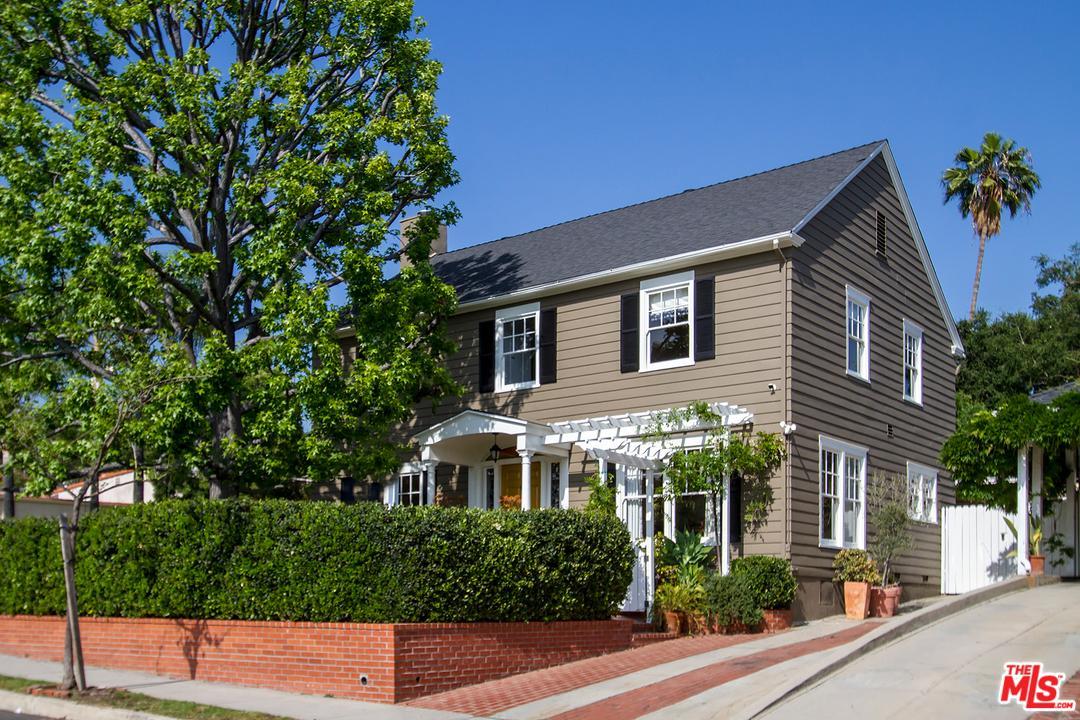 5232 Hartwick Street - Photo 1