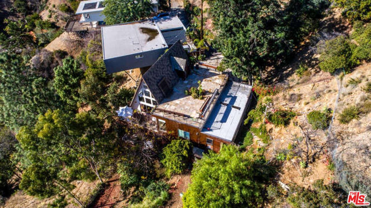 2686 Woodstock Road - Photo 1