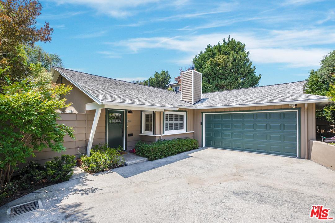 3733 Ocean View Avenue - Photo 1