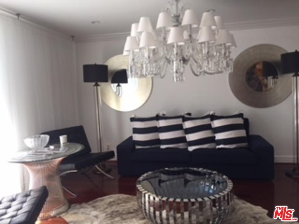 100 Doheny Drive - Photo 1