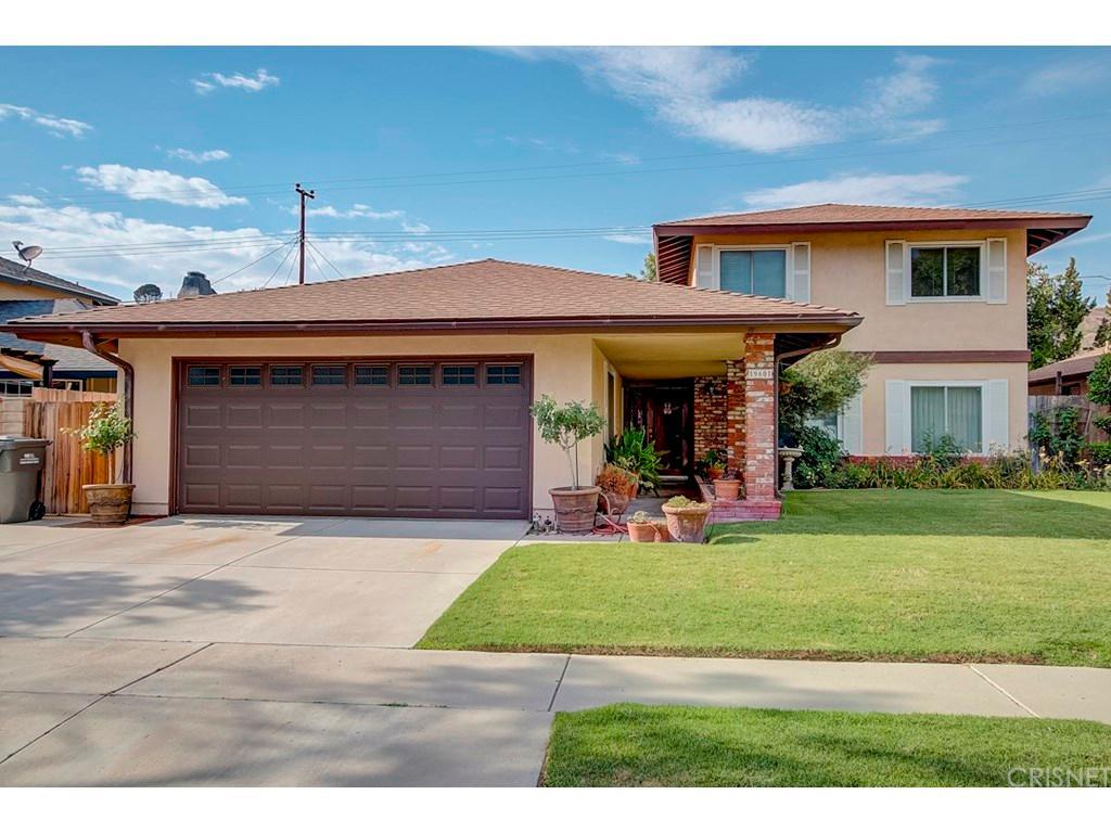 19601 Four Oaks Street - Photo 1