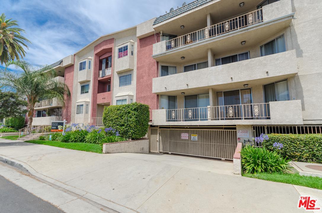 4705 Kester Avenue - Photo 1