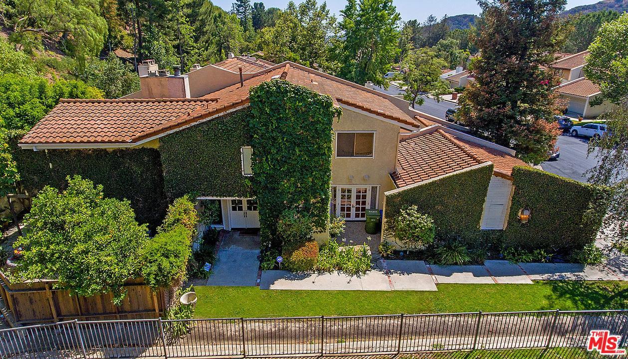 2562 Almaden Court - Photo 1
