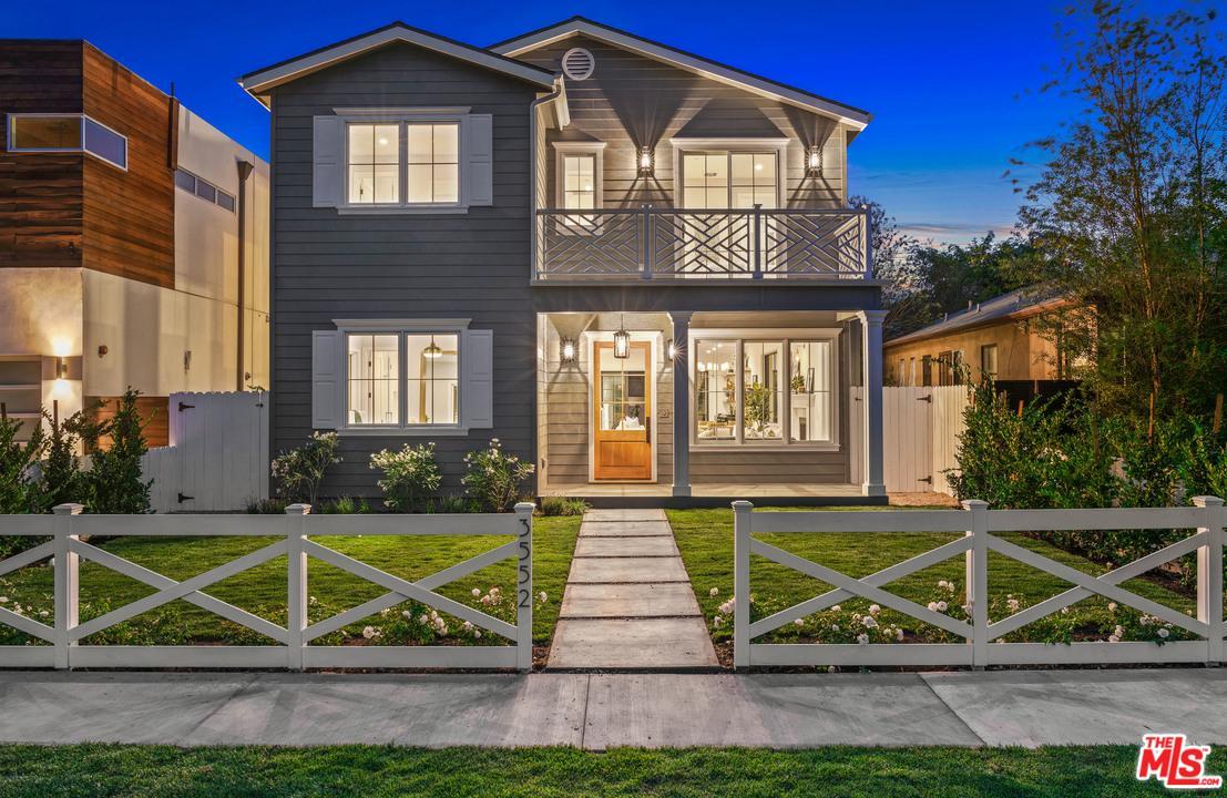 3552 Greenwood Avenue - Photo 1