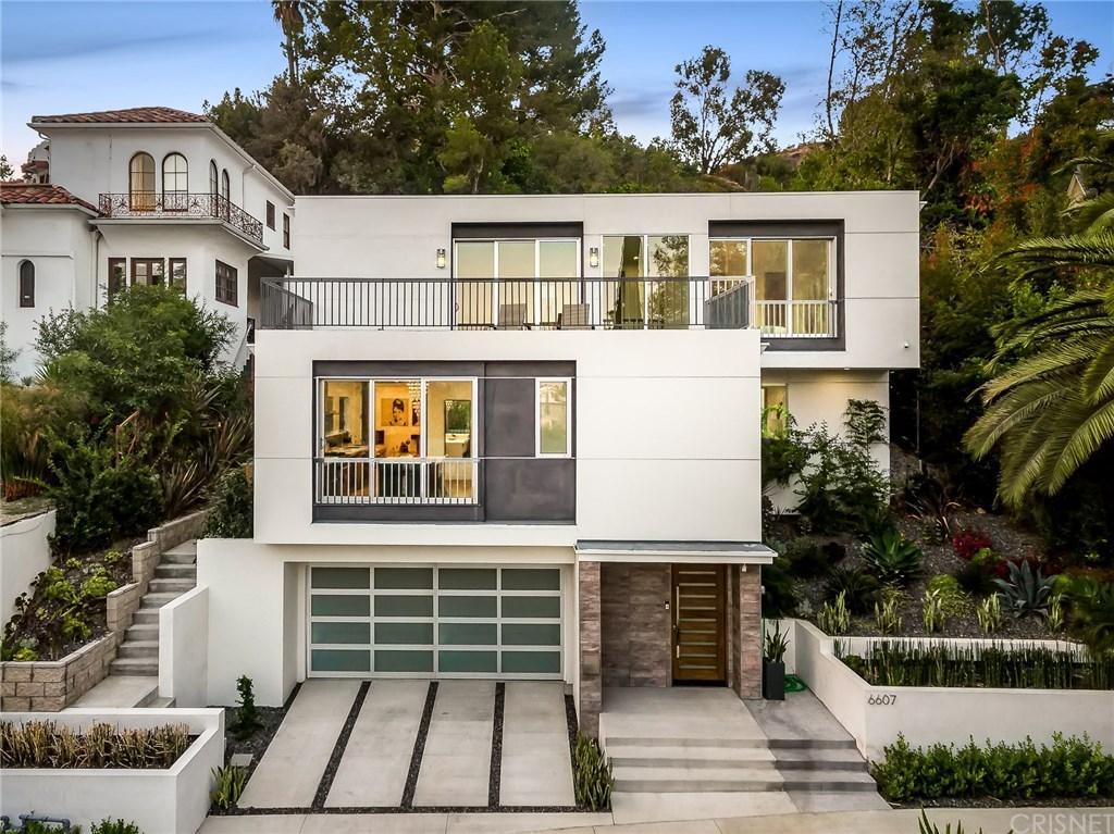 6607 Cahuenga - Photo 1