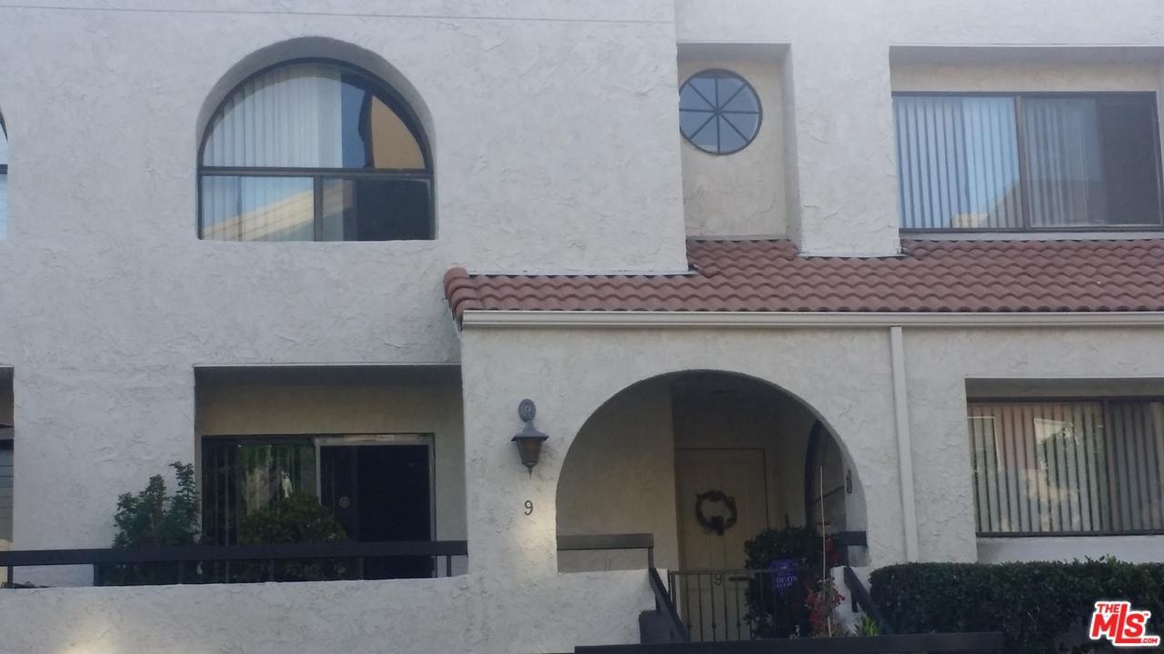 21620 Burbank - Photo 1