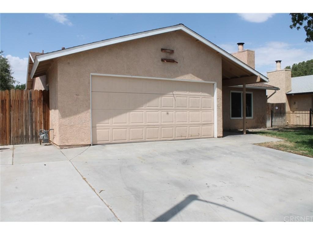 2801 Newgrove Street - Photo 1