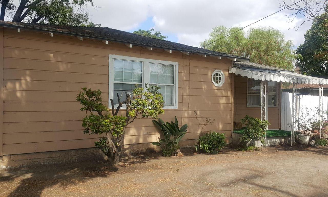 1841 Duncan Street - Photo 1