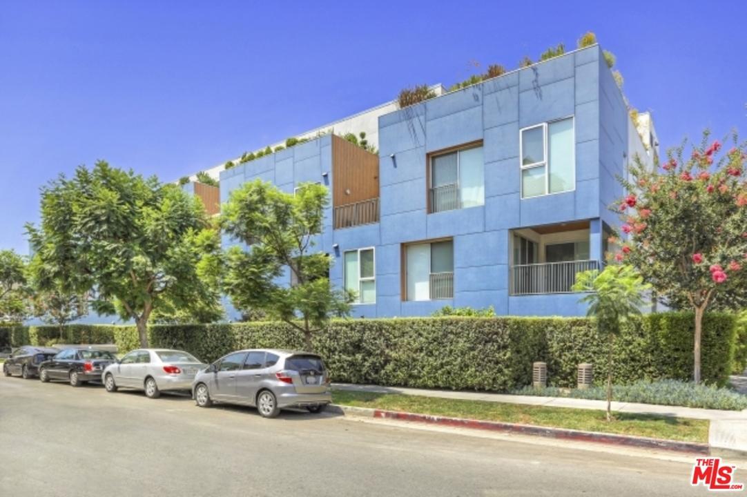 855 Croft Avenue - Photo 1