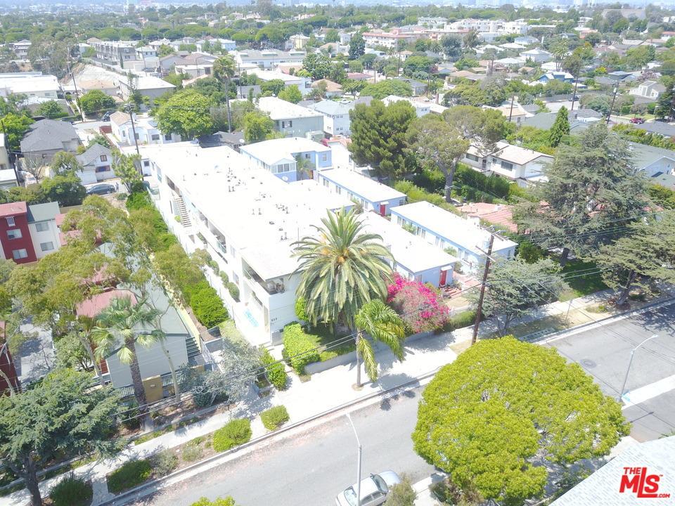 835 Ashland Avenue - Photo 1