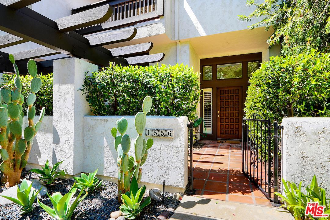 1556 Michael Lane - Photo 1