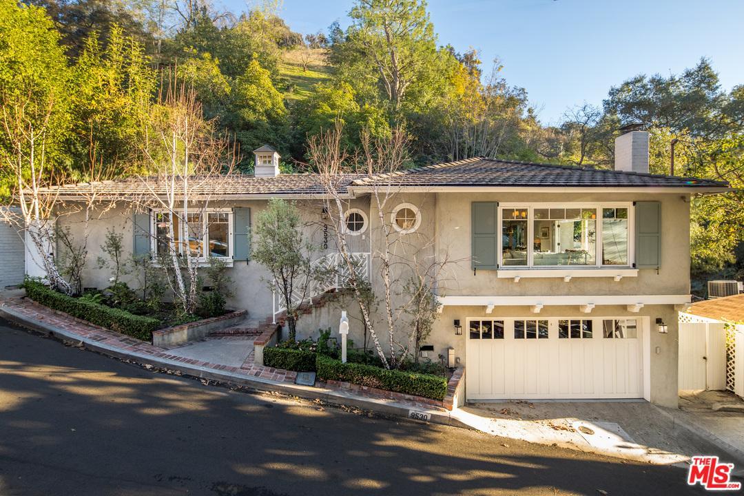 9530 Cedarbrook Drive - Photo 1