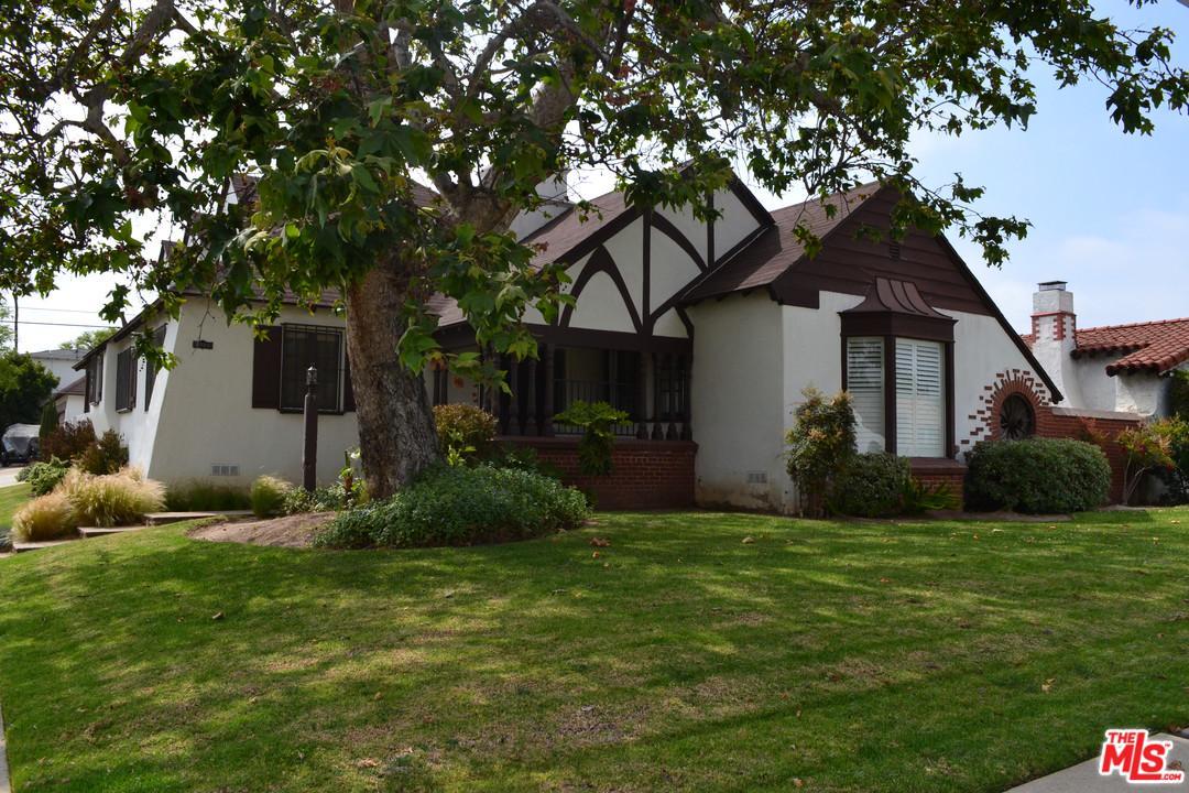 8721 3RD Avenue - Photo 1