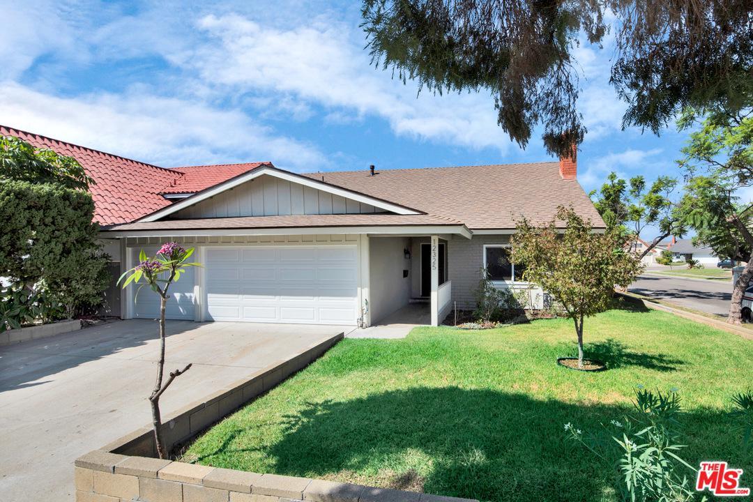12325 Edgefield Street - Photo 1