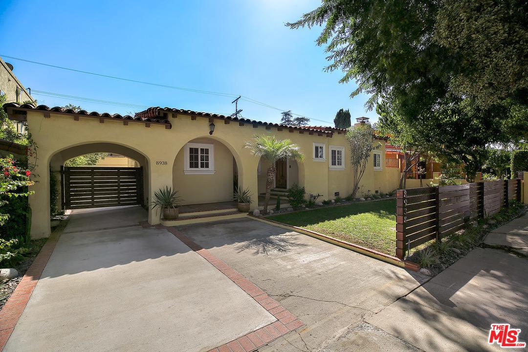 8938 Cadillac Avenue - Photo 1