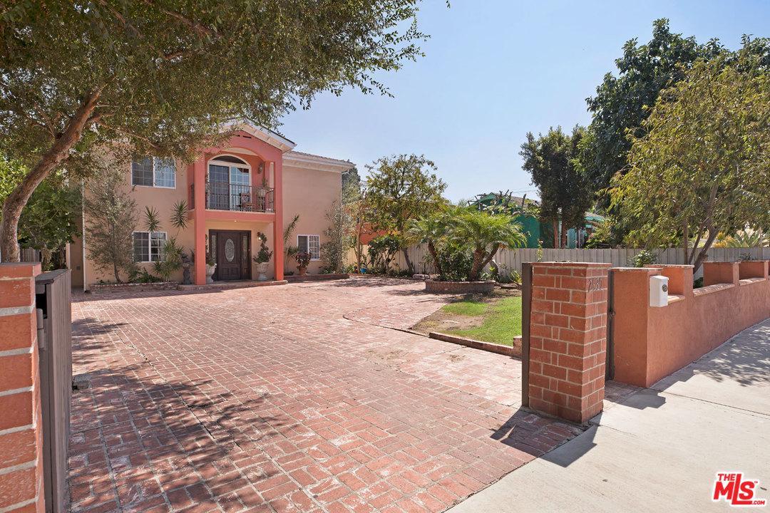 2630 Cullen Street - Photo 1
