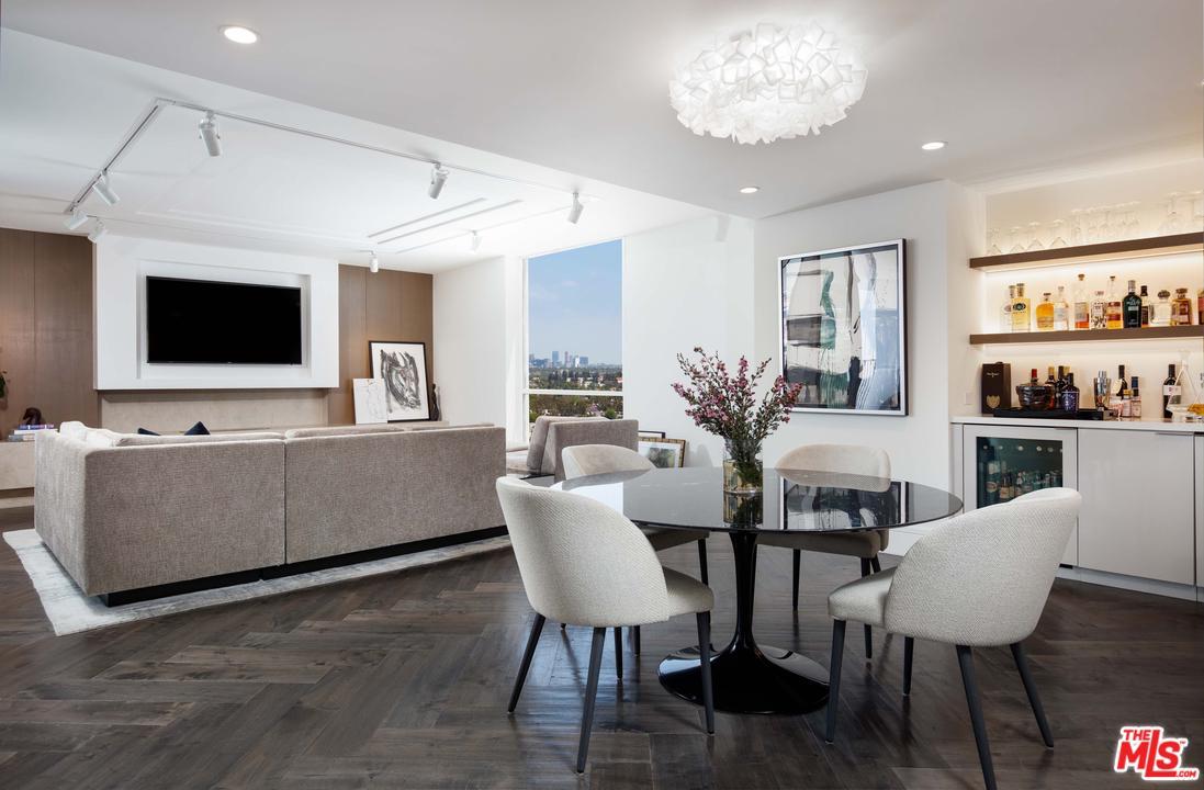 1100 Alta Loma Road - Photo 1