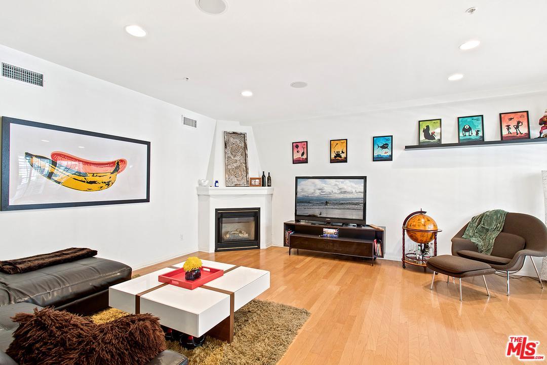 851 San Vicente - Photo 1