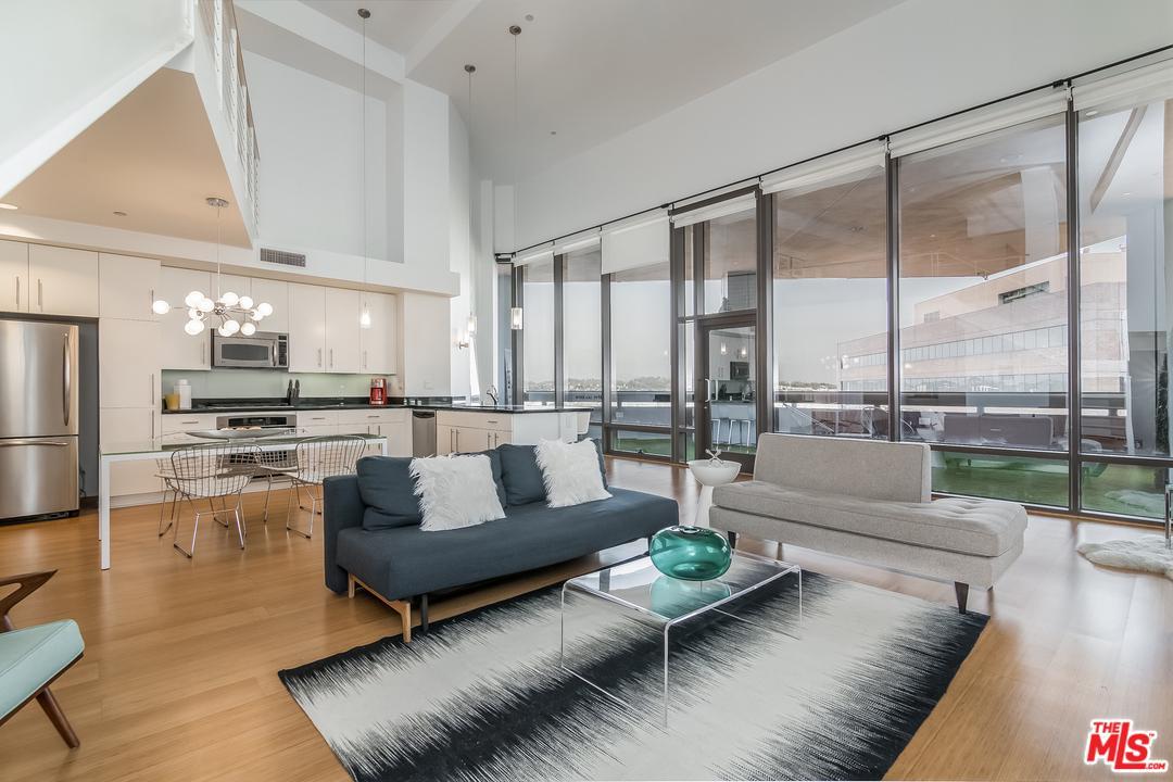 1100 Wilshire - Photo 1