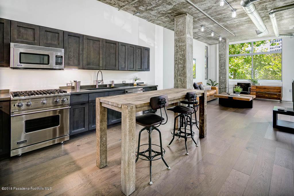 840 Green Street - Photo 1