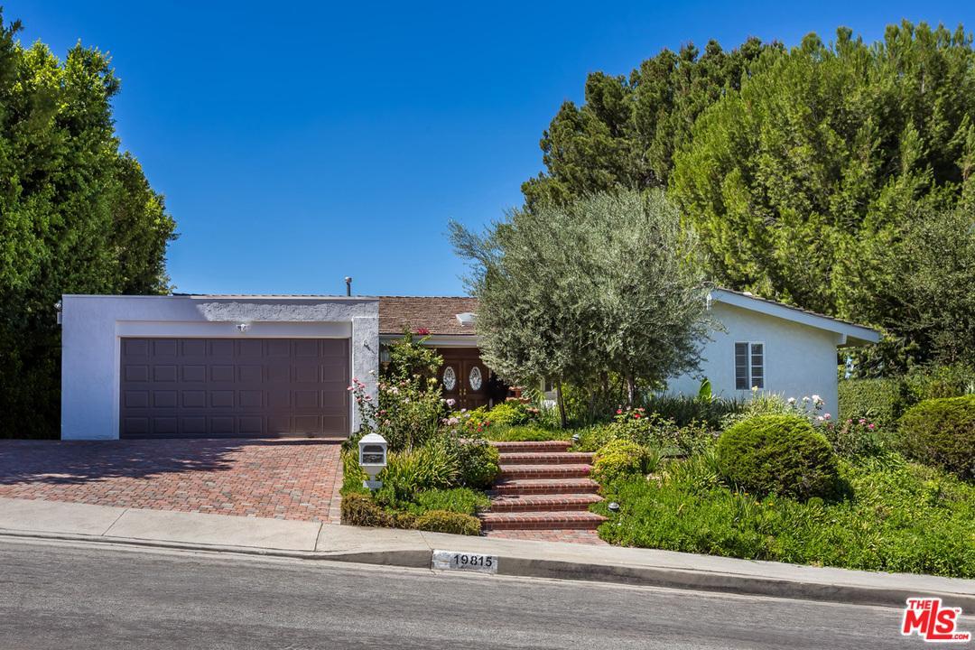 19815 Greenbriar Drive - Photo 1