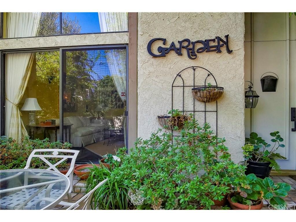 6121 Shoup Avenue - Photo 1