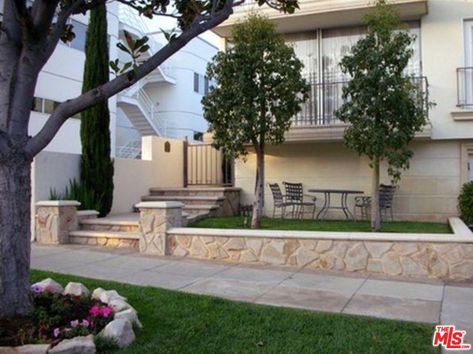 813 15TH Street - Photo 1
