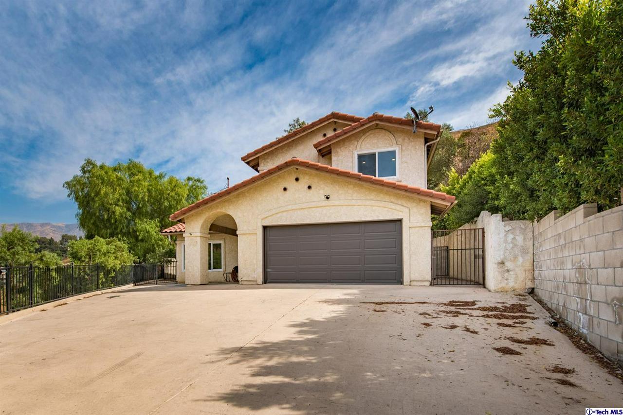 10110 Sunland Boulevard - Photo 1