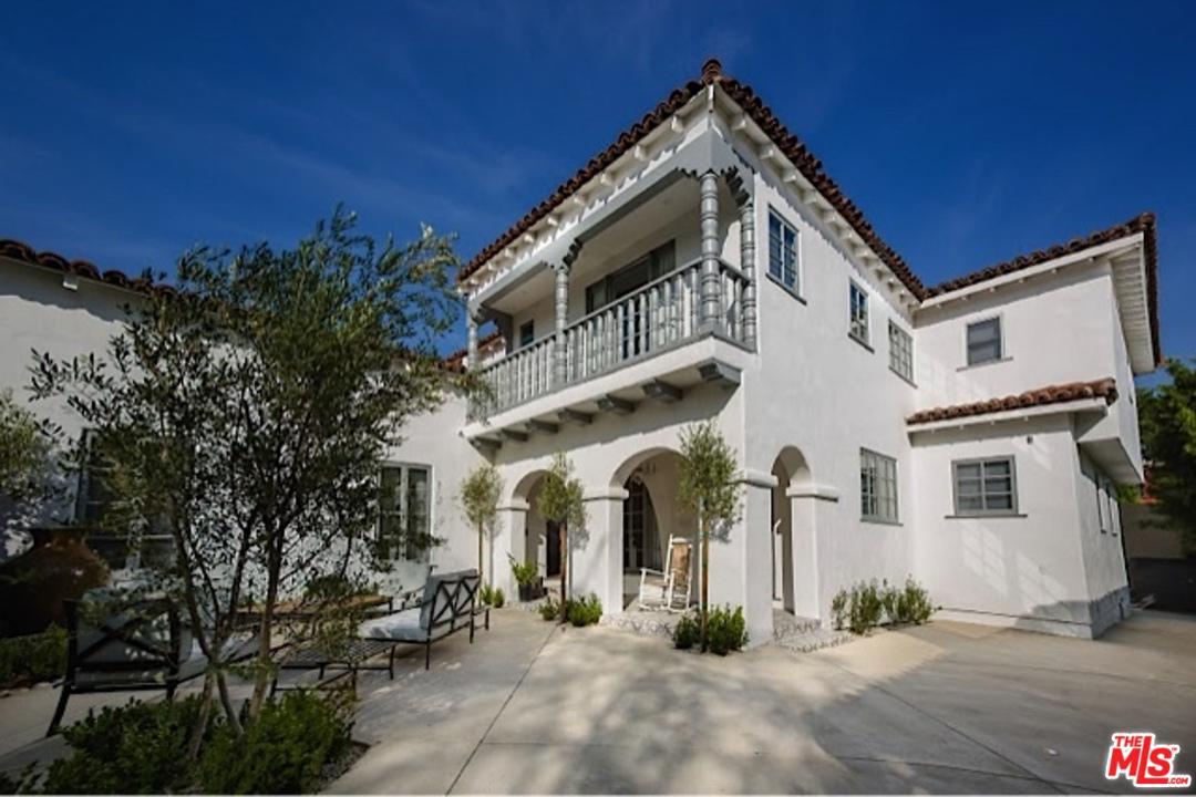 336 El Camino Drive - Photo 1