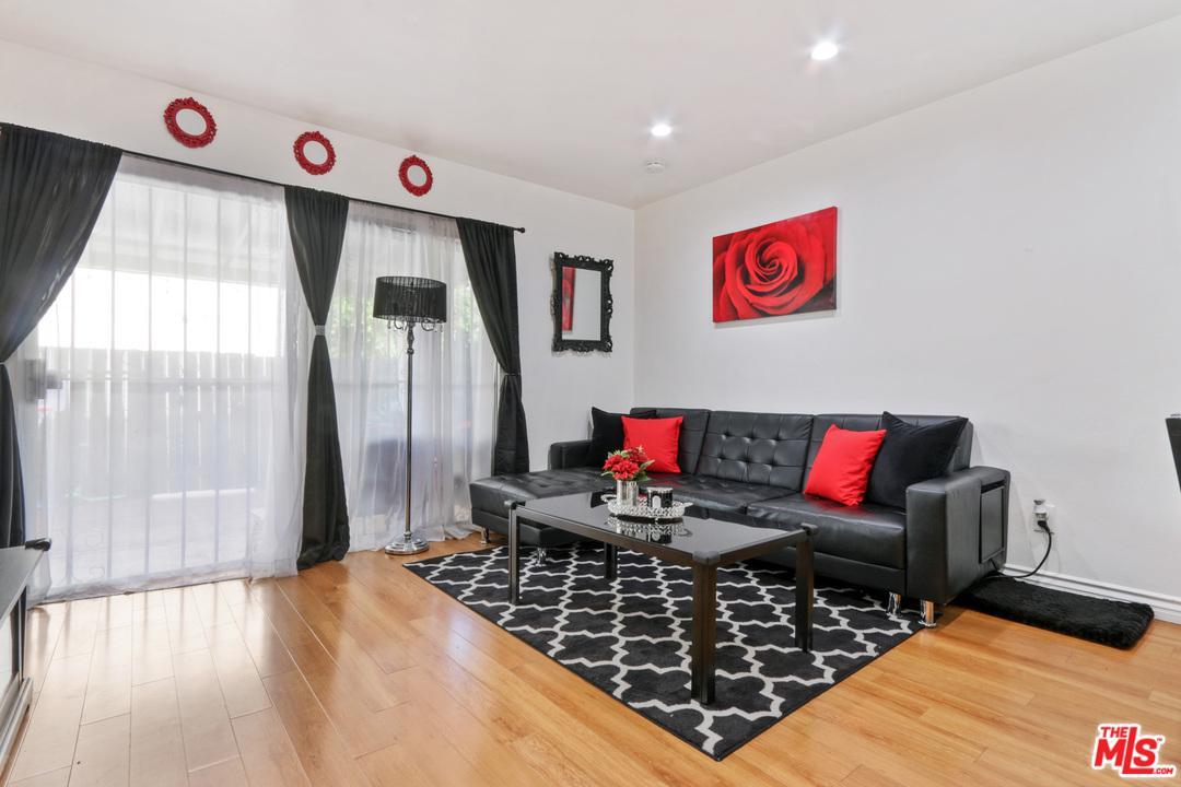 1301 Greenwood Avenue - Photo 1