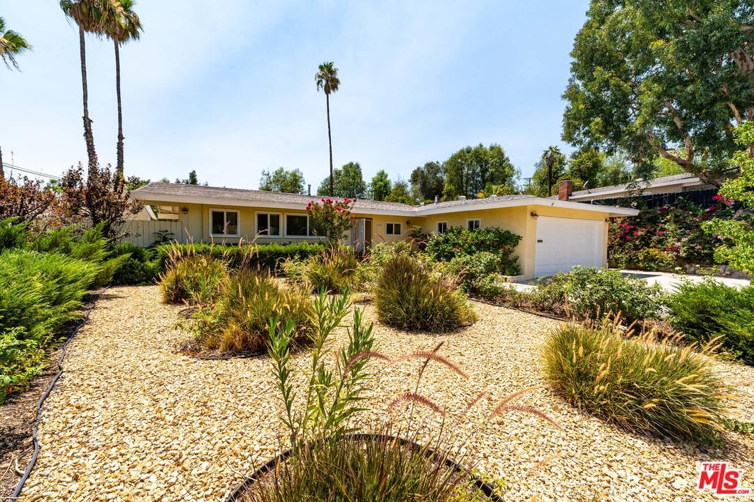 20332 Clark Street - Photo 1