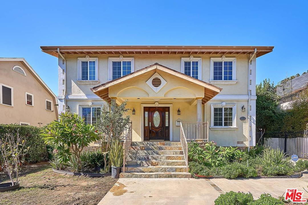1111 Wilton Place - Photo 1