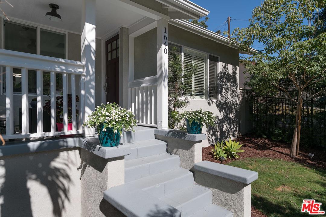 1640 Adamson Street - Photo 1