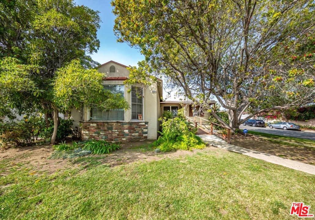 1601 Livonia Avenue - Photo 1