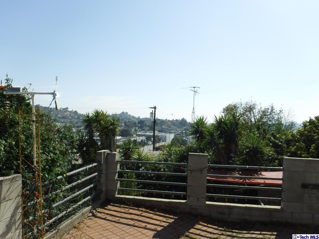 1807 Seigneur Ave Avenue - Photo 1