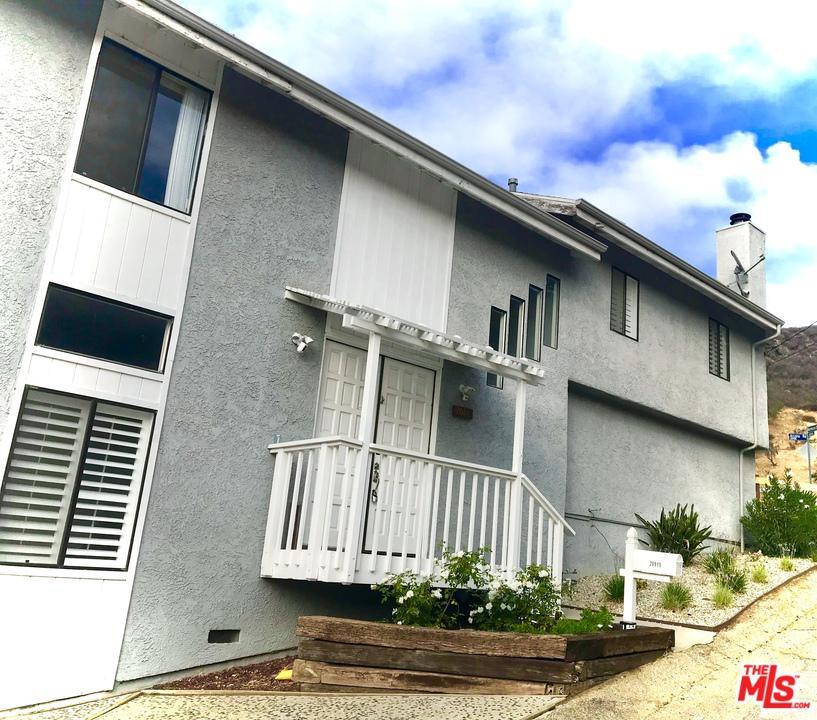 20915 Marmora Street - Photo 1
