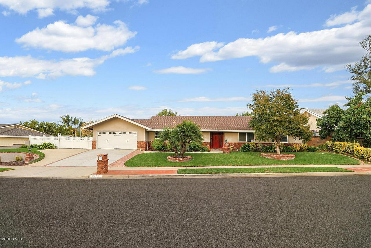 1082 Balsamo Avenue - Photo 1