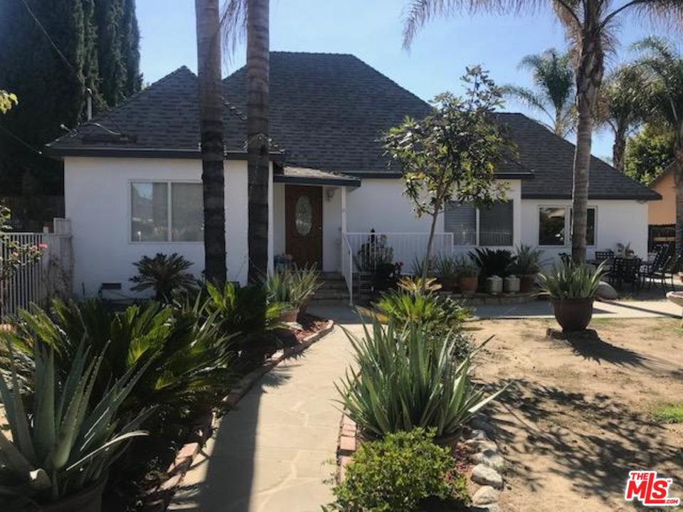 19016 Arminta Street - Photo 1