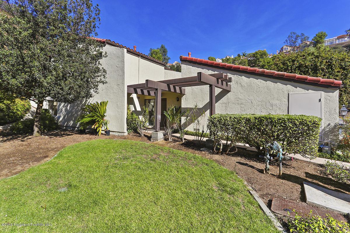 56 Glenflow Court - Photo 1