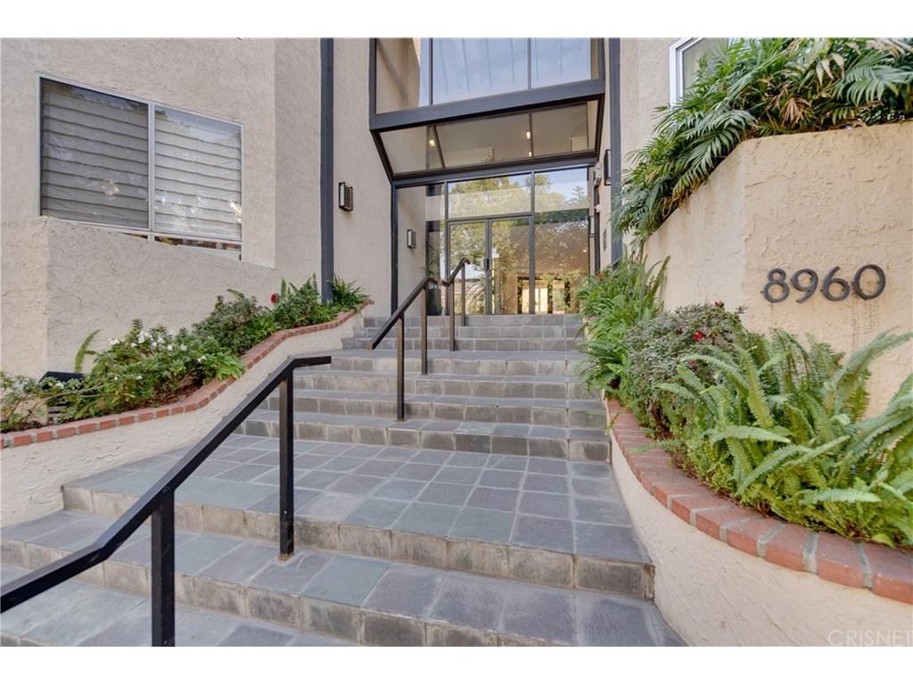 8960 Cynthia Street - Photo 1