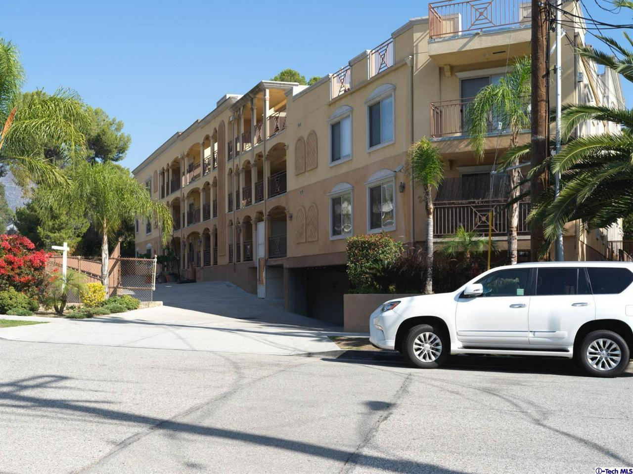 2435 Florencita Avenue - Photo 1