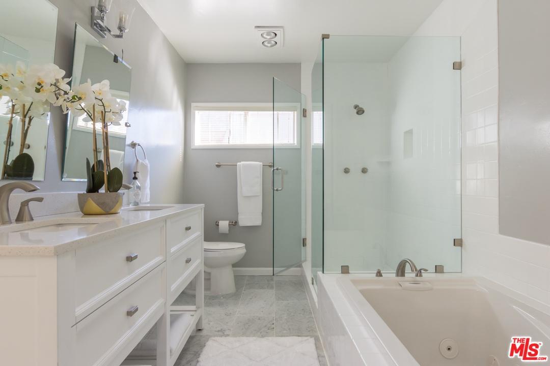 5651 Sumner Way - Photo 1