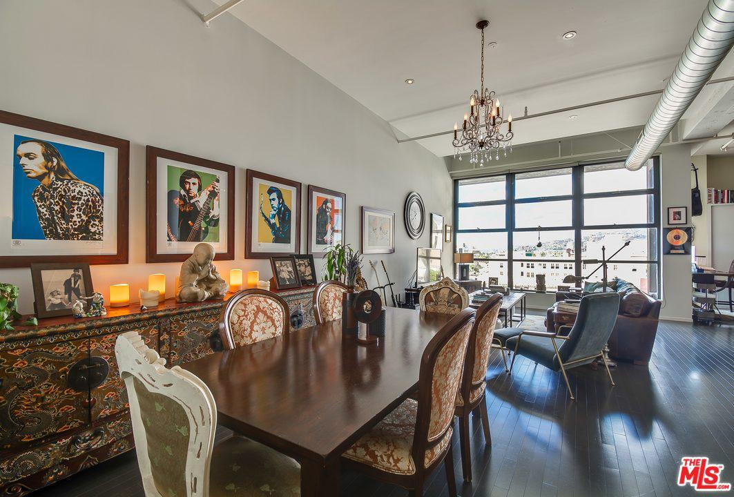 1645 Vine Street - Photo 1