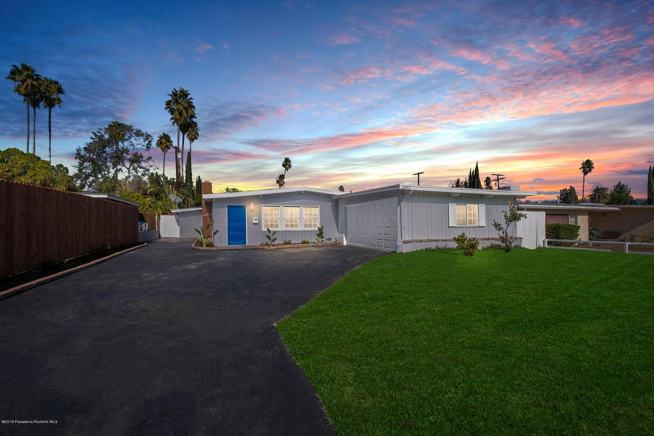 16453 Donmetz Street - Photo 1