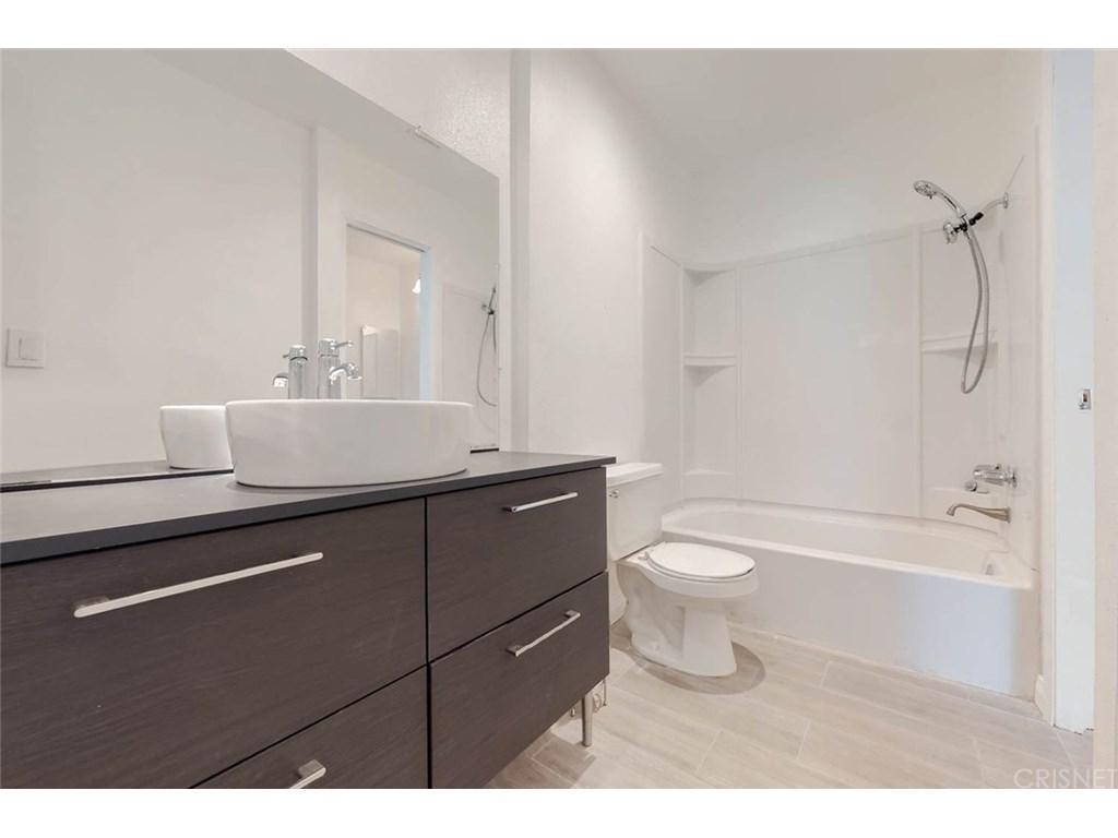 7641 Reseda Boulevard - Photo 1