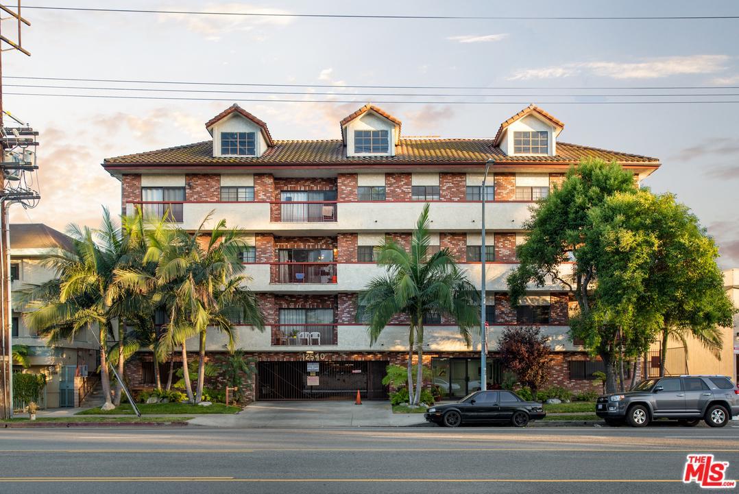 12540 Burbank - Photo 1